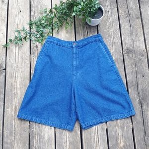 Vintage high rises jean shorts